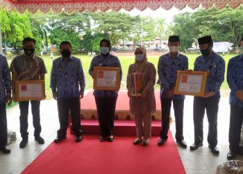 Tatong Bara Terima Penghargaan Siddhakarya Tahun 2020