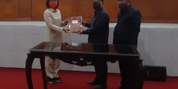 Pemda dan DPRD Bolmong Tetapkan APBD 2021