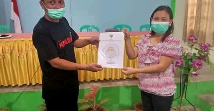 Grace Wauran Terima Penghargaan Kemendes RI Atas Prestasi Penyaluran BLT Terbaik