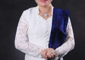 Telly Tjanggulung, yang juga mantan Bupati Mitra periode 2008-2013. (F-Istimewa)