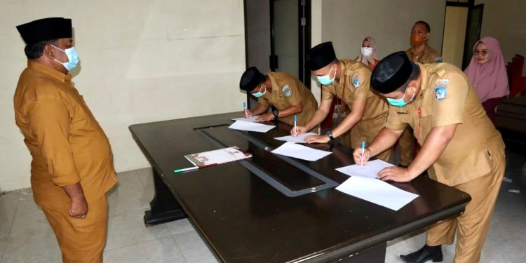 Jajaran Protokol dan Komunikasi Pimpinan Gelar Penandatanganan Perjanjian Kinerja