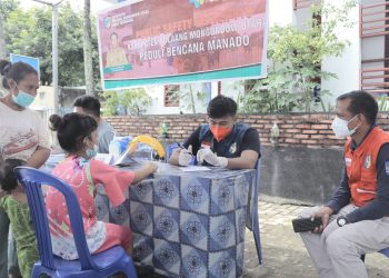 Peduli Bencana, Dinkes Bolmut Salurkan Bantuan dan Beri Pelayanan Kesehatan Gratis di Manado