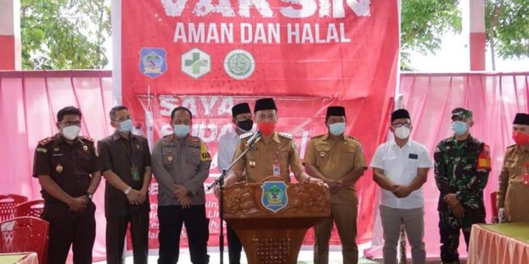 Bupati dan Wakil Bupati Bolsel Buka Forum Pencanangan Vaksin Covid-19