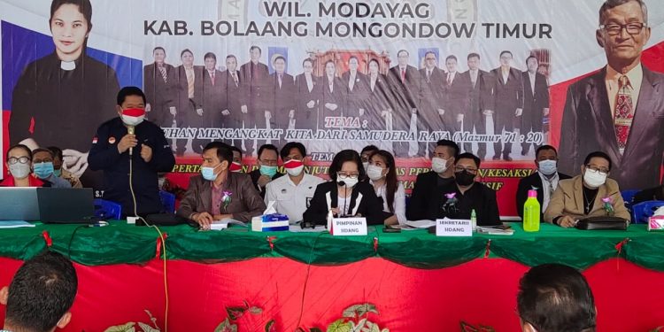 Kepala UPT BP2MI Manado Sosialisasi Peluang Kerja ke Jepang di Sidang Sinode GMIBM