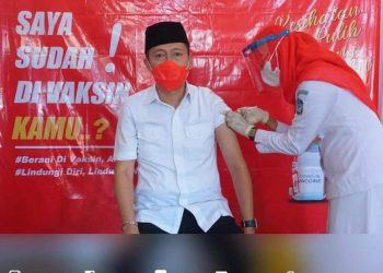 Sempat Tertunda, Iskandar Kamaru Terima Suntikan Vaksin Covid-19