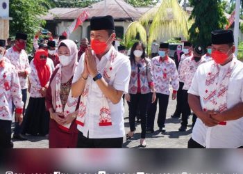 Bupati dan Wabup Bolsel di Sambut dengan Empat Adat