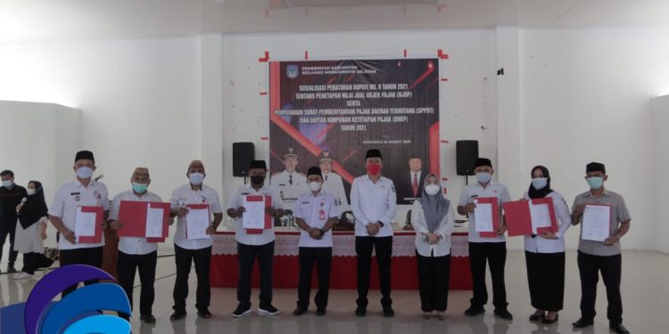 Desa Taat Pajak di Bolsel Dapat Penghargaan dari Bupati