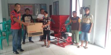 Peduli Pertanian, Aleg DPRD Bolmut Bantu Mesin Rontok