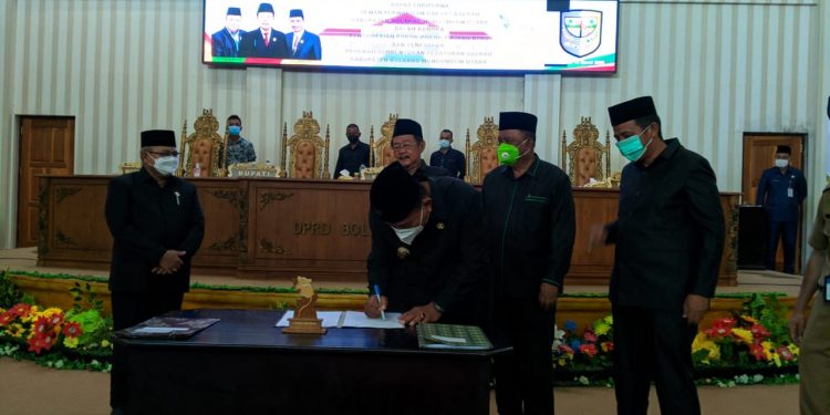 DPRD Bolmut Gelar Paripurna Penyampaian Pokir dan Penetapan Propemperda