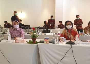 Tatong Bara Hadiri Rapat Umum RUPS dan RUPS-LB Bank SulutGo