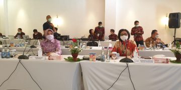 Tatong Bara Hadiri Rapat Umum RUPS dan RUPS-LB Bank SulutGo