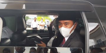 Bupati Boltim Teken Berkas PAW Istrinya