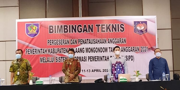 Tahlis Buka Bimtek Pergeseran dan Penatausahaan Anggaran SIPD 2021