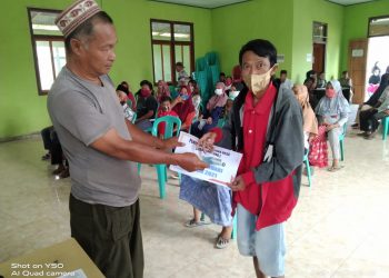 Pemdes Biontong Satu Salurkan BLT DD Bulan Januari 2021