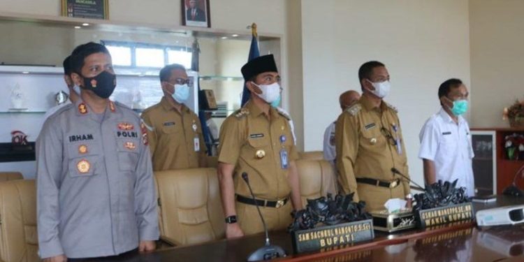 Melalui Virtual, Bupati dan Wakil Bupati Boltim Ikut Rakor Dengan Presiden RI