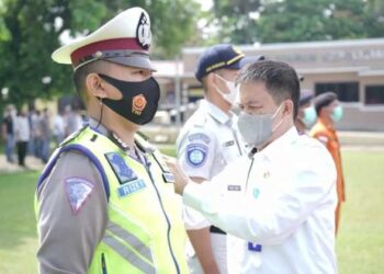 Wakili Wali Kota, Sande Pimpin Apel Gelar Pasukan Operasi Ketupat Samrat 2021