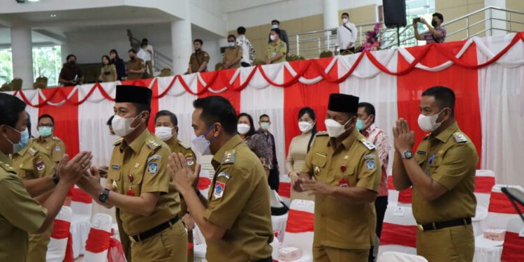 Bupati dan Wakil Bupati Boltim Hadiri Rakor Evaluasi Pilkada 2020