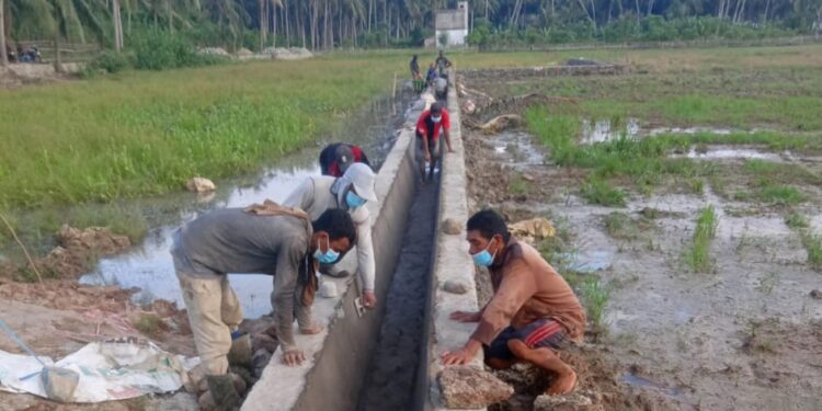 P3A Sinar Bersama Tolondadu II Terima Bantuan Aspirasi H2M