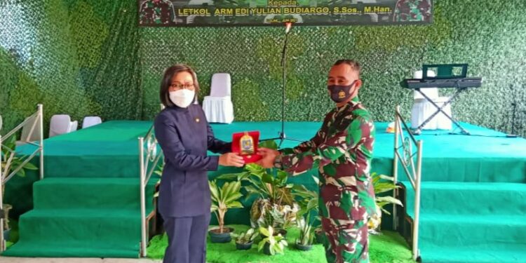 Yasti Hadiri Sertijab Danyon Armed Tarik Bogani