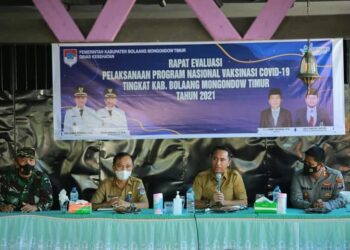 Sachrul Buka Rapat Evaluasi Terkait Pelaksanaan Program Vaksinasi
