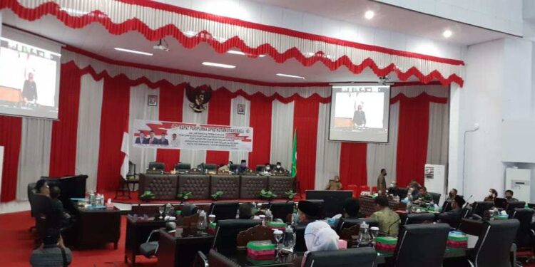 Tatong Bara Sampaikan Ranperda Pertanggungjawaban APBD Tahun 2020