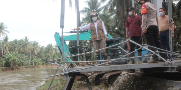 Gerak Cepat, Yasti Langsung Tinjau Lokasi Banjir dan Tanah Longsor
