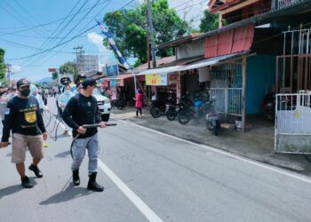 Bupati Boltim Pimpin Langsung Kegiatan Penyemprotan Desinfektan