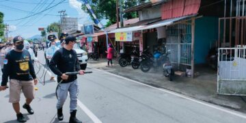 Bupati Boltim Pimpin Langsung Kegiatan Penyemprotan Desinfektan