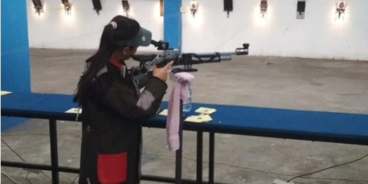 Khansa Maani Sabet Juara Menembak di Kapolda Sulut Cup