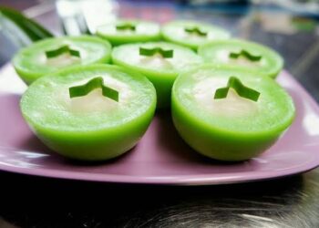 Gunakan Medsos, Riri Bisnis Kue dari Rumah