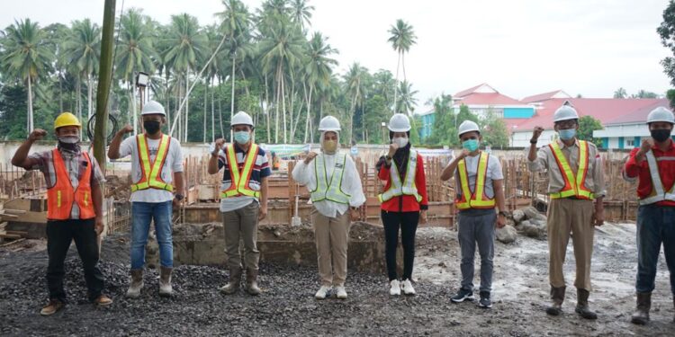 Tatong Tinjau Pembangunan Ruangan Isolasi RSUD Kotamobagu