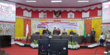 Hadiri Rapat Paripurna, Wali Kota Kotamobagu Dengarkan Pidato Presiden