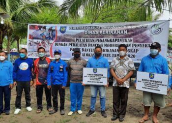 Dinas Perikanan Bolmong Gelar Pelatihan Sekaligus Penyerahan Bantuan