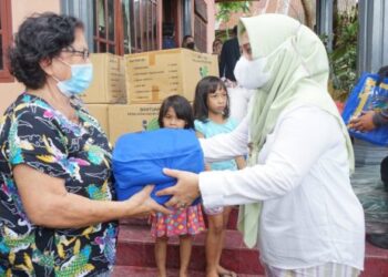 Gerak Cepat, Pemkot Kotamobagu Langsung Salurkan Bantuan Kepada Korban Kebakaran