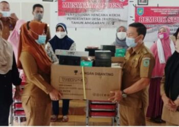 DP3A Bolmong Serahkan Bantuan di Kecamatan Bolaang Timur