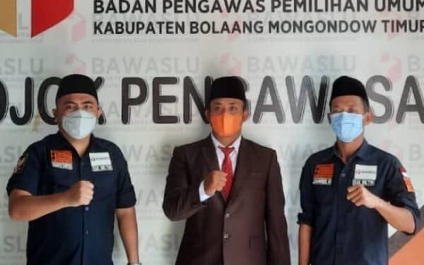 Bawaslu RI Lantik PAW Anggota Bawaslu Boltim