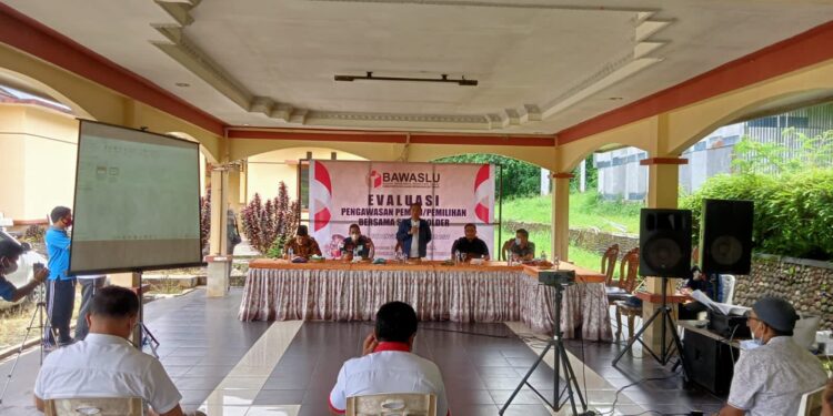 SSM Jadi Pembicara di Kegiatan Evaluasi Pengawasan Bawaslu Boltim