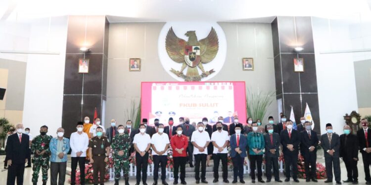 Bupati Bolsel Hadiri Pelantikan FKUB Sulut