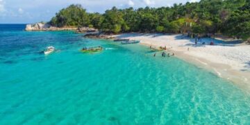 Penyelam Senior Reinhart Garang : Boltim Memiliki Wisata Bawah Laut Terbaik di Dunia