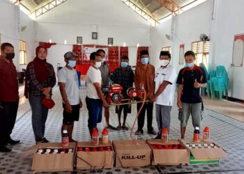 Dorong Pemulihan Ekonomi Bobi Nupulo Salurkan Bantuan untuk Petani