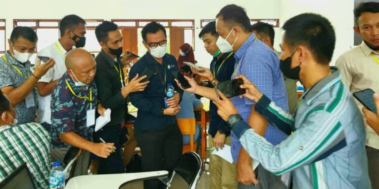 Kadis Kominfo Kotamobagu Jadi Narasumber UKW PWI