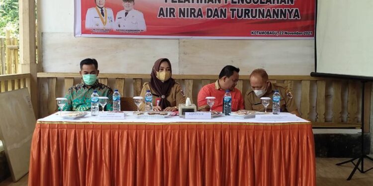 Dinas Perindustrian dan Tenaga Kerja Beri Pelatihan 25 Petani Gula Aren Kotamobagu