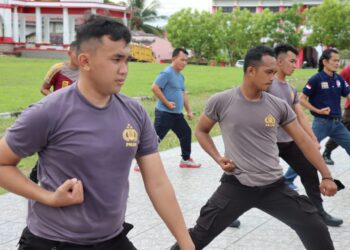Usai Apel Pagi Personil Polres Bolsel Latihan Beladiri