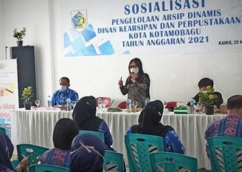 Dinas Kearsipan dan Perpustakaan Gelar Sosialisasi Pengelolaan Arsip
