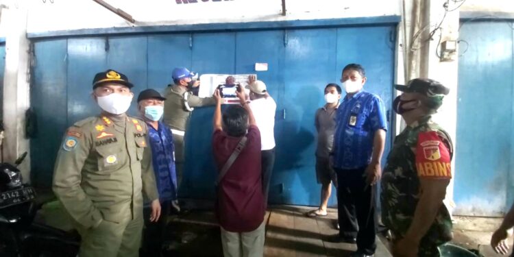 Tunggak Bayar Administrasi, Ruko di Pasar 23 Maret Kotamobagu Disegel