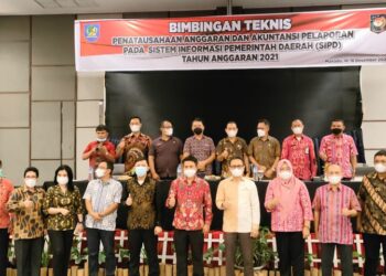 Wakili Bupati, Yanny Tuuk Buka Bimtek Penatausahaan Anggaran dan Akuntansi Pelaporan SIPD