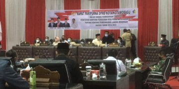 Wali Kota Hadiri Paripurna Penetapan Perubahan Perda RPJMD Tahun 2018-2023