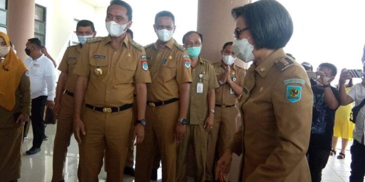 Bupati Yasti Apresiasi Capaian Akademis Bupati Boltim