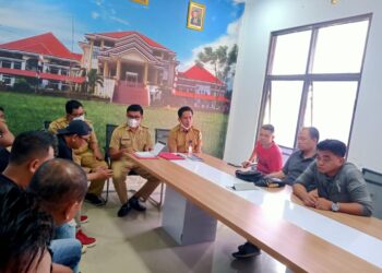 Kominfo Bolmong Gelar Rapat dengan Media Mitra Kerja