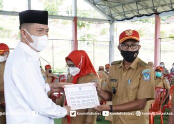 Serahkan Pagu ADD dan DDS T.A 2022, Ini Pesan Bupati